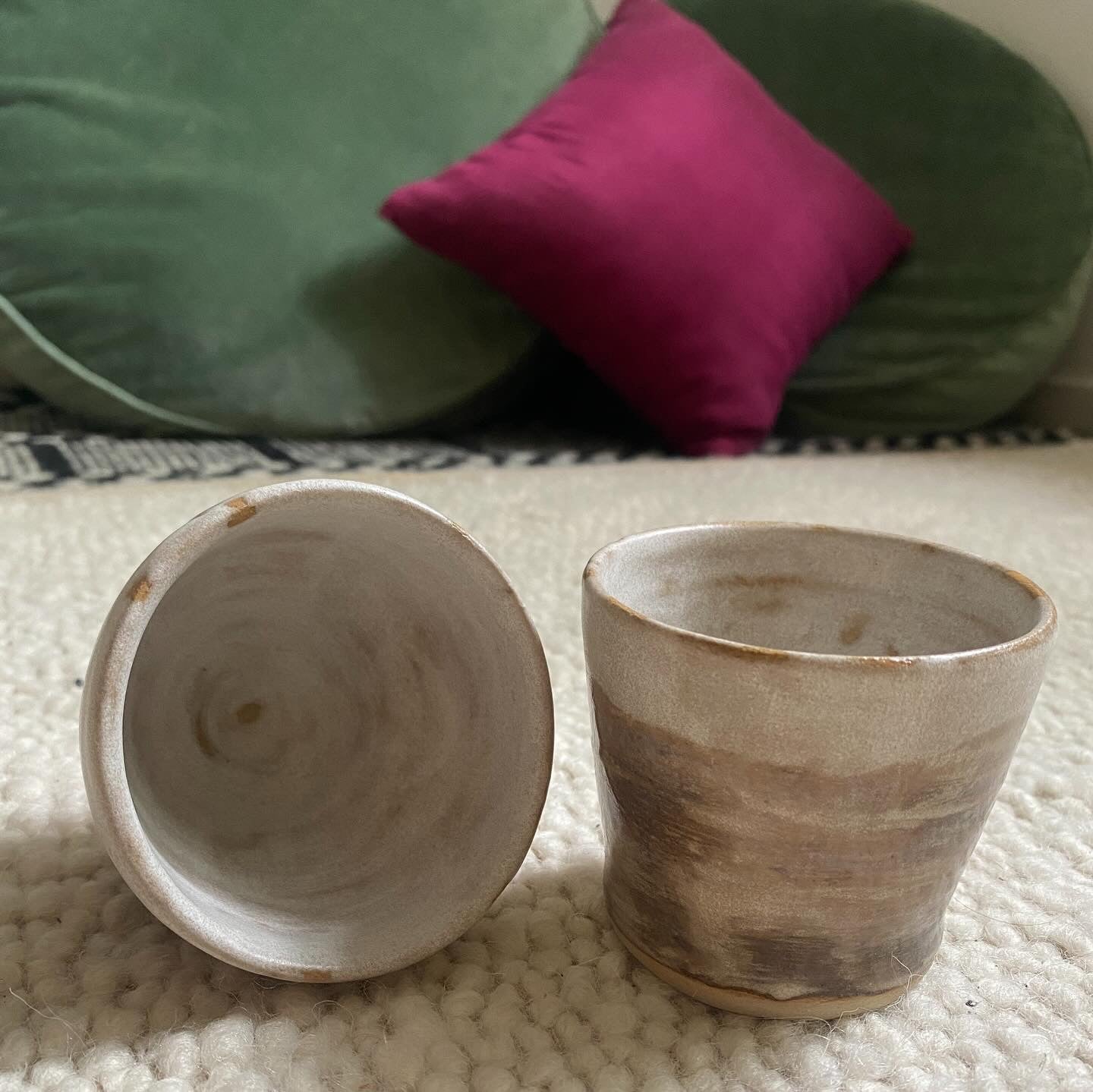 einzigartige Keramikbecher- handgemacht